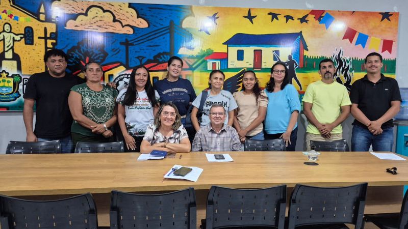 Gestão Municipal realiza reunião para apresentação da identidade visual e alinhamento da programação do aniversário de 64 anos de Francinópolis